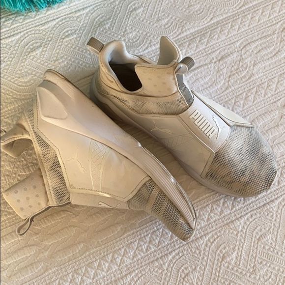 Pumas in great condition - Picture 2 of 3